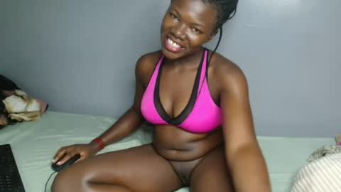 Snapshot of blair_sue chatting on 07/17/26, 05:07 love online show from 07/17/26, 05:07