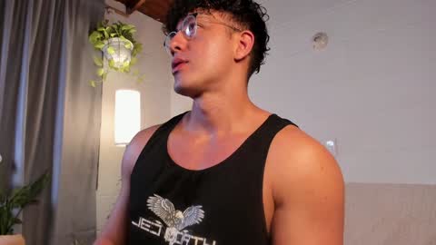 Snapshot of blake_levi chatting on 01/22/25, 02:15 Blake Levi Independent Model online show from 01/22/25, 02:15