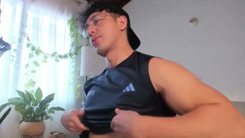 Snapshot of blake_levi chatting on 02/01/26, 03:21 Blake Levi Independent Model online show from 02/01/26, 03:21