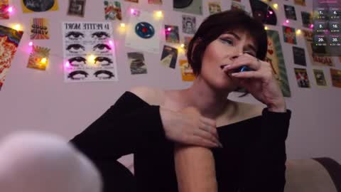 Britney online show from 04/18/26, 07:58