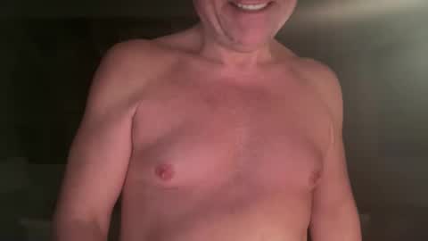 Snapshot of blake_strong chatting on 12/20/25, 10:33 blake_strong online show from 12/20/25, 10:33