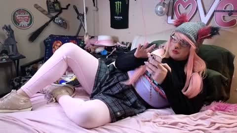 Snapshot of blakelytgirl chatting on 01/28/25, 10:23 Blakely Morningstar online show from 01/28/25, 10:23