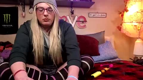 Snapshot of blakelytgirl chatting on 02/26/25, 07:53 Blakely Morningstar online show from 02/26/25, 07:53