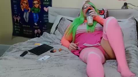 Blakely Morningstar   online show from 02/13/26, 01:45