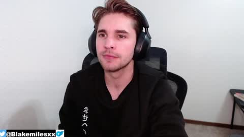 Snapshot of blakemiles2 chatting on 12/07/24, 12:56 Blake Miles online show from 12/07/24, 12:56