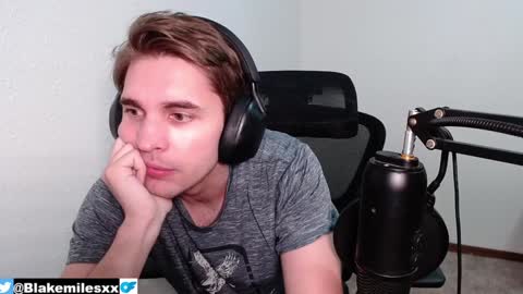 Snapshot of blakemiles2 chatting on 12/08/24, 01:14 Blake Miles online show from 12/08/24, 01:14