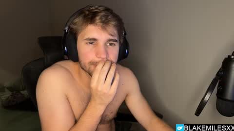 Snapshot of blakemiles2 chatting on 10/09/25, 01:47 Blake Miles online show from 10/09/25, 01:47