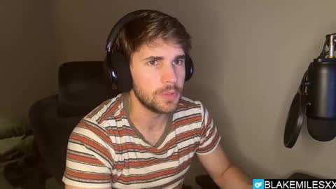 Snapshot of blakemiles2 chatting on 10/19/25, 02:23 Blake Miles online show from 10/19/25, 02:23