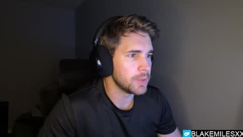 Snapshot of blakemiles2 chatting on 11/03/25, 12:57 Blake Miles online show from 11/03/25, 12:57