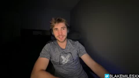 Snapshot of blakemiles2 chatting on 07/10/26, 02:05 Blake Miles online show from 07/10/26, 02:05
