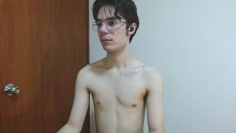 Snapshot of blakeshatter chatting on 12/07/24, 05:09 blakeshatter online show from 12/07/24, 05:09