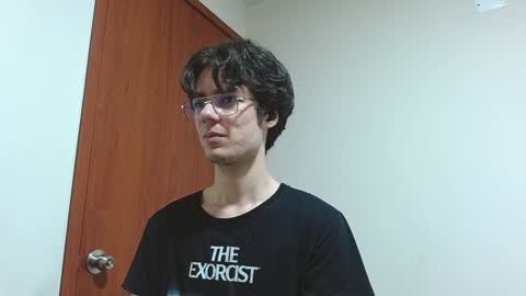 Snapshot of blakeshatter chatting on 01/04/25, 08:59 blakeshatter online show from 01/04/25, 08:59