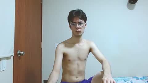 Snapshot of blakeshatter chatting on 01/18/25, 02:44 blakeshatter online show from 01/18/25, 02:44