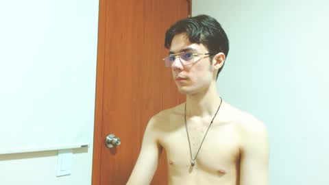 Snapshot of blakeshatter chatting on 01/20/25, 08:07 blakeshatter online show from 01/20/25, 08:07