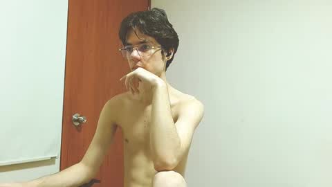 Snapshot of blakeshatter chatting on 03/12/25, 05:07 blakeshatter online show from 03/12/25, 05:07