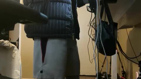 Snapshot of blakjag chatting on 12/17/25, 04:46 Blackjag00 online show from 12/17/25, 04:46