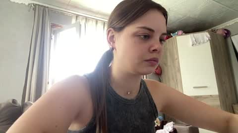 Snapshot of blanchbunt chatting on 07/01/26, 06:04 Angel online show from 07/01/26, 06:04