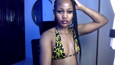 Hot ronn online show from 10/30/25, 02:57