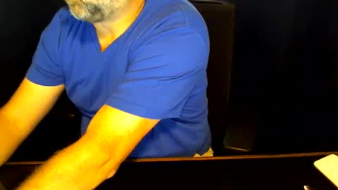 Snapshot of blaxxxima chatting on 09/26/25, 01:15 blaxxxima online show from 09/26/25, 01:15