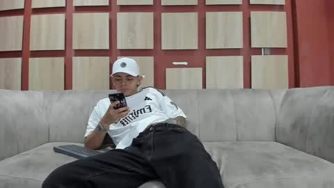 The Best Models online show from 02/19/25, 08:31