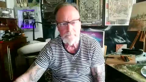 blindsurfer780299 online show from 04/30/26, 02:34