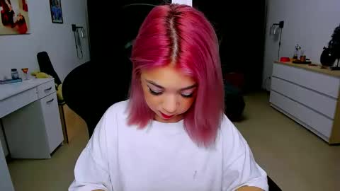 Nicole online show from 12/03/24, 07:10