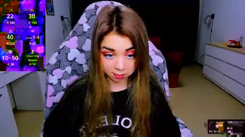 Nicole online show from 03/08/25, 03:45