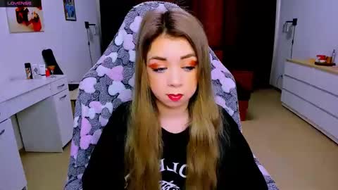 Nicole online show from 03/09/25, 05:00