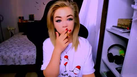 Nicole online show from 01/14/26, 05:13