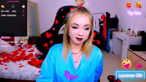 Nicole online show from 02/19/26, 03:57