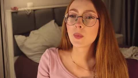  LiLy online show from 09/08/25, 03:33