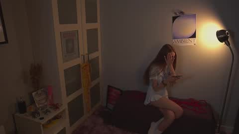  LiLy online show from 09/23/25, 03:37