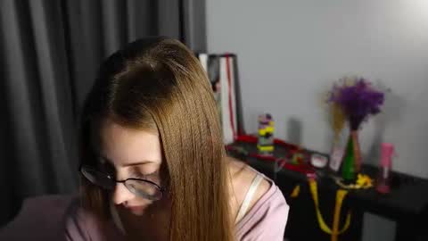  LiLy online show from 11/10/25, 03:11