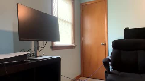 Blissful Foxtrot online show from 03/08/26, 02:21