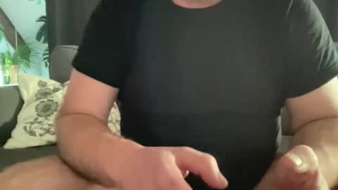 Snapshot of bllyidol chatting on 11/18/25, 07:46 BlIdoL online show from 11/18/25, 07:46