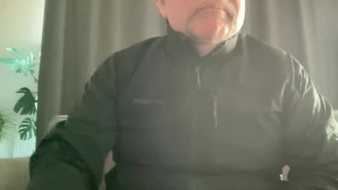 Snapshot of bllyidol chatting on 11/19/25, 08:47 BlIdoL online show from 11/19/25, 08:47