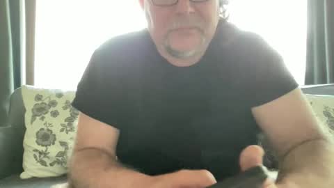 Snapshot of bllyidol chatting on 04/01/26, 06:47 BlIdoL online show from 04/01/26, 06:47