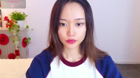 YoYo online show from 04/12/26, 03:22