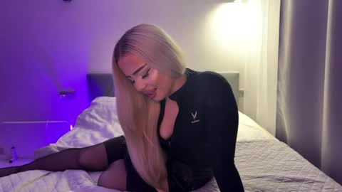 blonde8888 online show from 06/03/26, 12:57