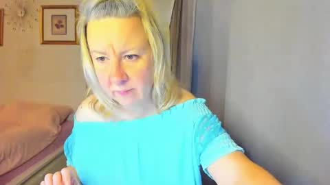 Nicole online show from 01/01/25, 07:21