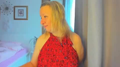 Nicole online show from 01/08/25, 11:54