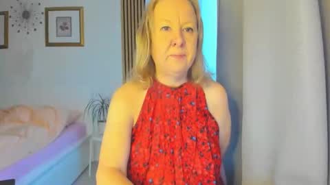 Nicole online show from 02/09/25, 05:50