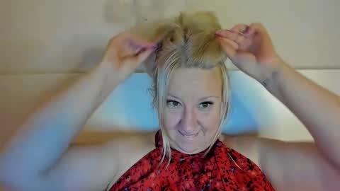 Nicole online show from 09/26/25, 03:10