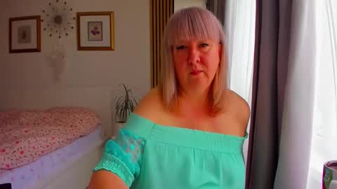 Nicole online show from 04/16/26, 04:46