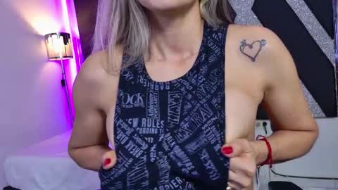 alejandra online show from 02/09/26, 02:04