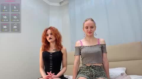 Snapshot of blonde_lotos chatting on 01/15/26, 03:44 Kate and Mary online show from 01/15/26, 03:44