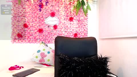 blonde_squirt_ online show from 01/09/25, 02:43