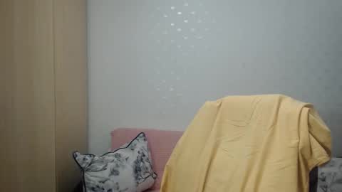 Snapshot of blondeagle chatting on 05/27/26, 07:00 Mr Blond online show from 05/27/26, 07:00