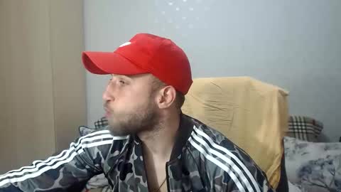 Snapshot of blondeagle chatting on 05/28/26, 08:39 Mr Blond online show from 05/28/26, 08:39