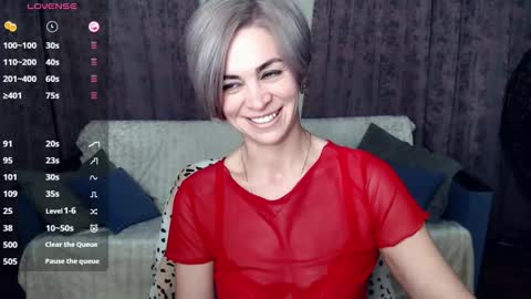 Snapshot of blondemommy_77 chatting on 12/11/24, 08:39 Lola online show from 12/11/24, 08:39